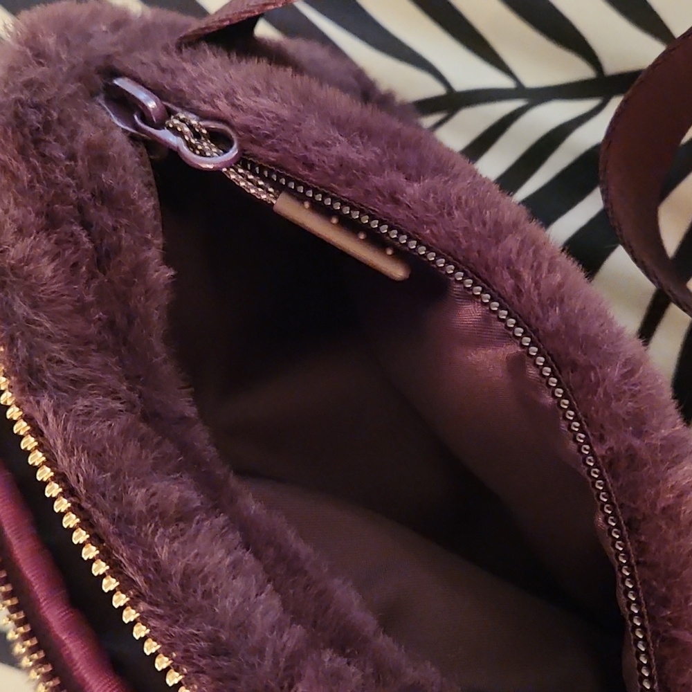 Everwhere Belt Bag 1L - Picture 7 of 11